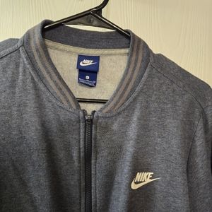 Women's xl Zip up Nike jacket